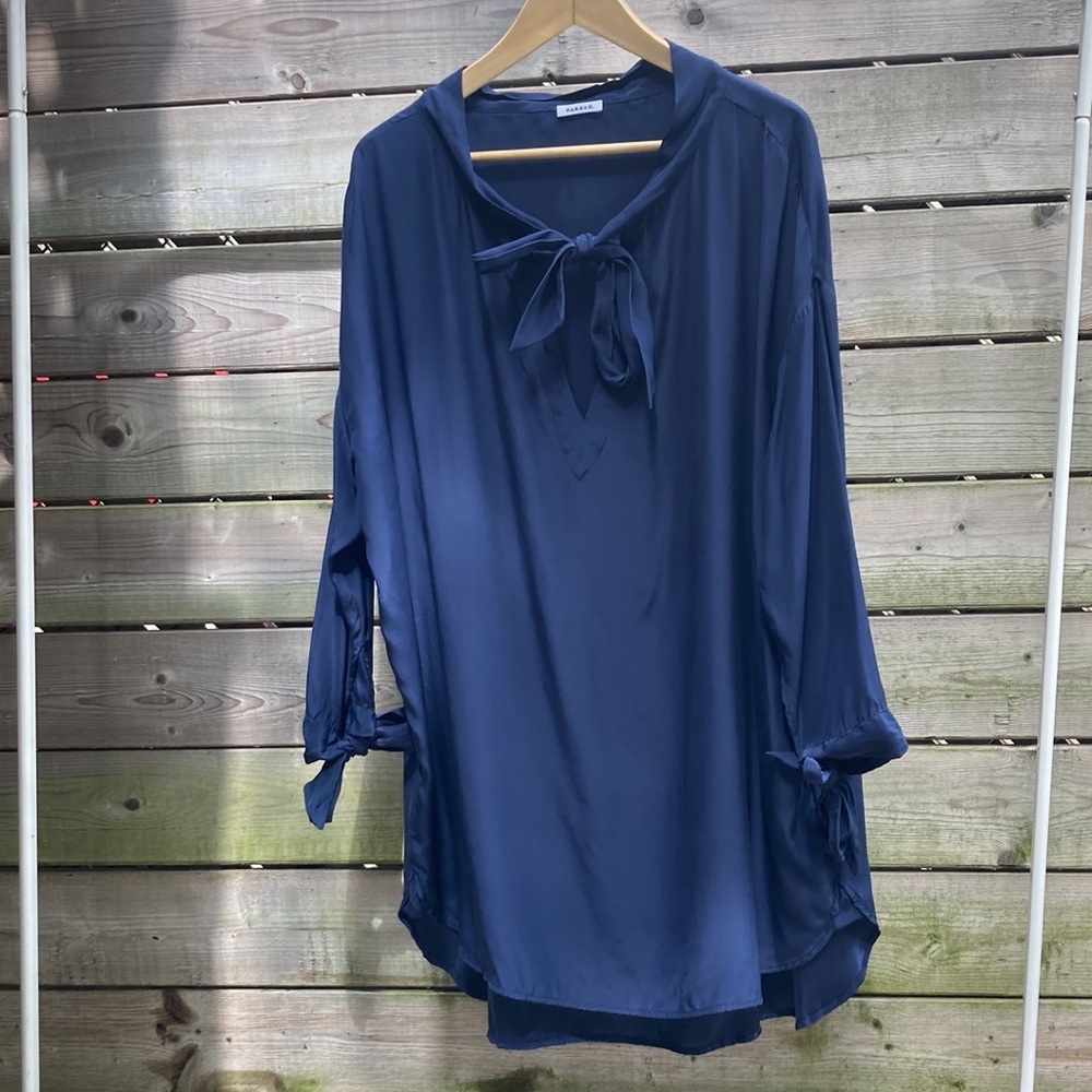 PAROSH navy blue silky dress size small